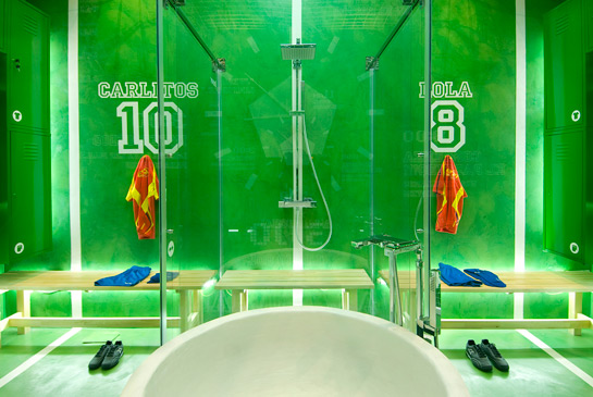 Baño futbolero (Casa Decor 2010)