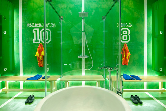 Juego lim­pio f.c: baño temático