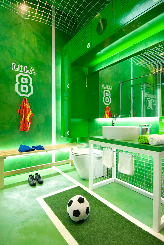 Juego lim­pio f.c: baño temático