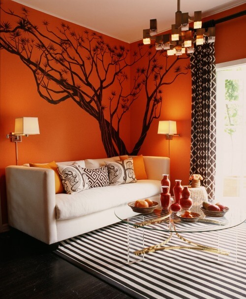 El naranja en la decoración de paredes